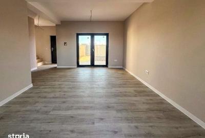 Casă cu 4 camere cu Teren 208 Mp în Central - 2