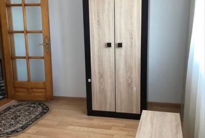 Apartament cu 3 camere decomandat în Central - 1