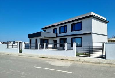 Casă individuală cu 4 camere cu Canalizare în Năvodari - 2