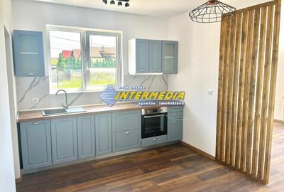Duplex cu 4 camere cu Canalizare în Est - 12