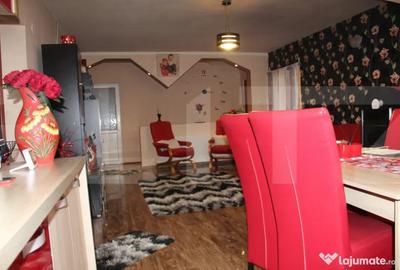Casă cu 4 camere cu Teren 396 Mp în Central - 1