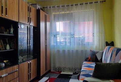 Apartament cu 3 camere semidecomandat, mobilat în Florești - 9