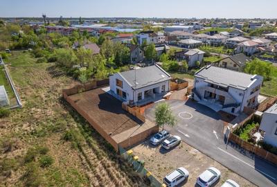 Duplex cu 5 camere cu Teren 500 Mp în Central
