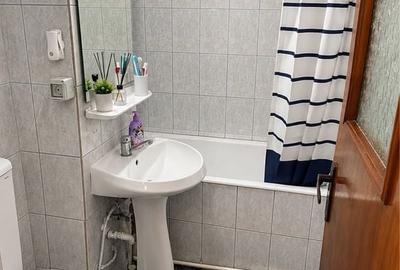 Apartament cu 3 camere semidecomandat în Central - 2