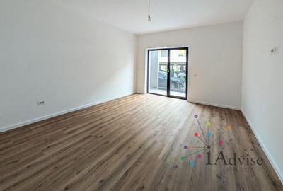 Apartament cu 2 camere decomandat în Tractorul