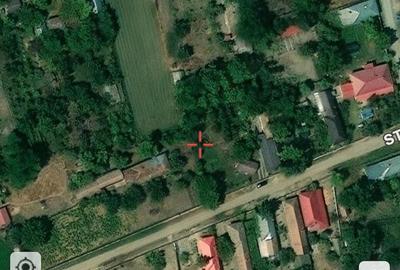 Teren de 3200 mp, în Pietroșani