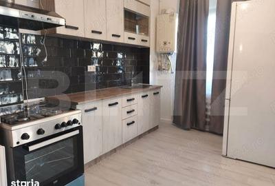 Apartament cu 3 camere în Aradului