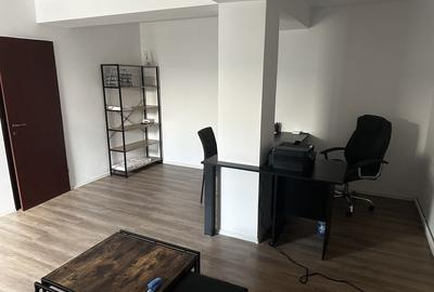 Spațiu comercial, de 30 mp, în Central