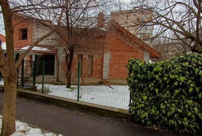 Casă individuală cu 4 camere cu Teren 410 Mp în Complex Studențesc - 4