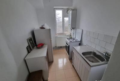 Apartament cu 2 camere nedecomandat în Central