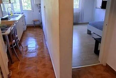 Garsonieră decomandată, mobilată în Tei - 5