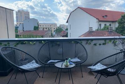Apartament cu 3 camere decomandat în Armeneasca - 2