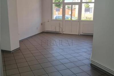 Spațiu comercial, de 55 mp, în Bălcescu - 1