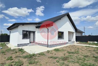 Casă cu 3 camere cu Teren 411 Mp în Valu lui Traian
