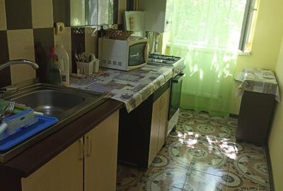 Garsonieră decomandată în Steaua