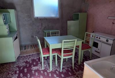 Casă cu 3 camere cu Teren 650 Mp în Central