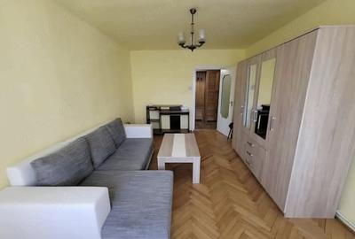 Apartament cu 2 camere decomandat în Tudor