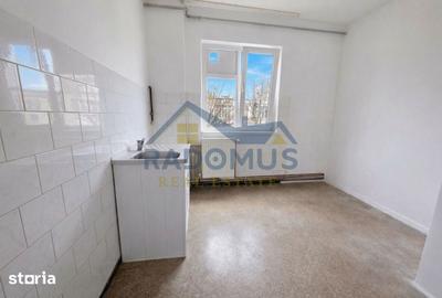 Apartament cu 3 camere decomandat în Vest - 7