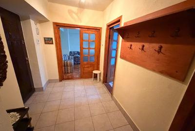 Apartament cu 2 camere decomandat în Exterior Vest