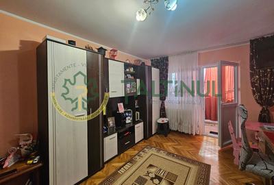 Apartament cu 2 camere decomandat în Vasile Aaron