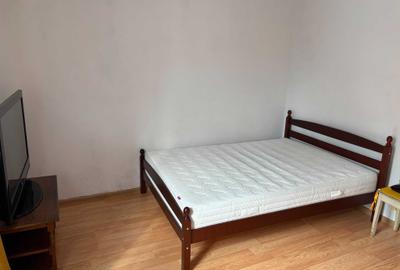 Garsonieră în 7 Noiembrie - 1