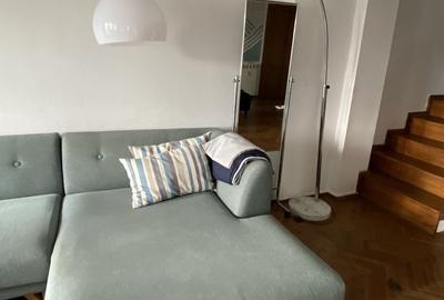 Apartament cu 4 camere în Titan