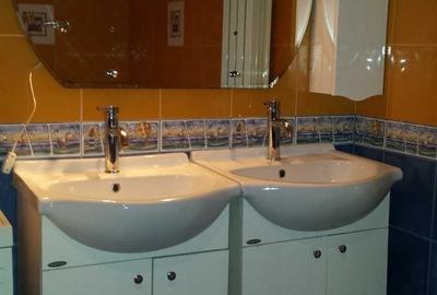 Apartament cu 3 camere semidecomandat în Aleea Tudor Neculai