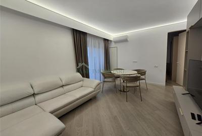 Apartament cu 3 camere decomandat, mobilat în Ultracentral