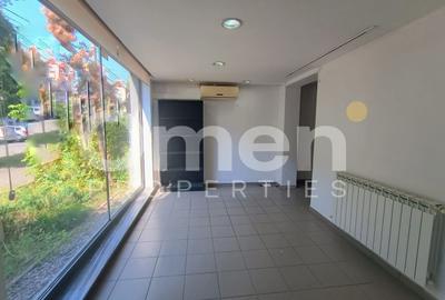 Spațiu comercial, de 100 mp, în Central - 4
