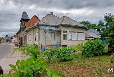 Casă individuală cu 4 camere cu Teren 1315 Mp în Mănăstireni