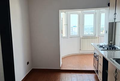 Apartament cu 3 camere decomandat în Sud - 4