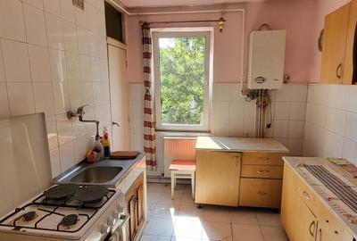 Apartament cu 2 camere decomandat în Pandurilor - 4