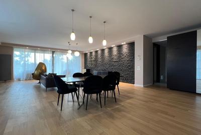 Apartament cu 4 camere decomandat, mobilat în Herăstrău