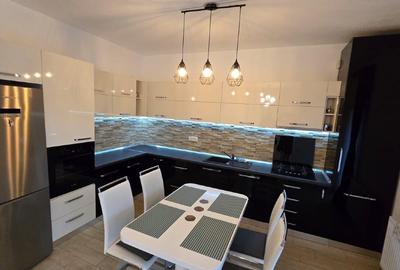 Duplex cu 3 camere cu Canalizare în Moșnița Nouă - 1