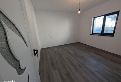 Casă cu 4 camere în Hemeiuș - 2