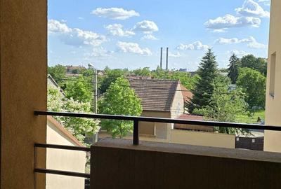 Apartament cu 2 camere decomandat în Fratelia - 3