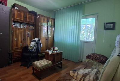 Apartament cu 3 camere decomandat în Aradului - 13