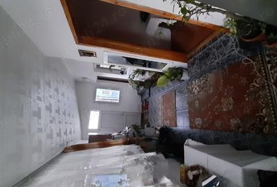 Casă cu 5 camere cu Teren 550 Mp în Sulina - 10