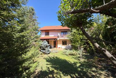 Casă individuală cu 5 camere cu Canalizare în Corbeanca