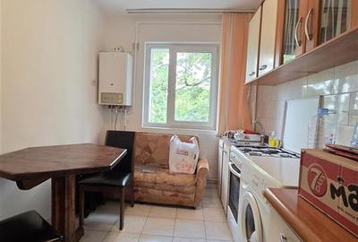 Apartament cu 2 camere semidecomandat în Tătărași