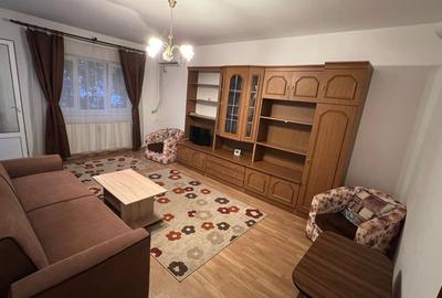 Apartament cu 3 camere decomandat în Gorjului