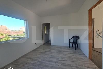 Casă cu 3 camere în Ceuaș