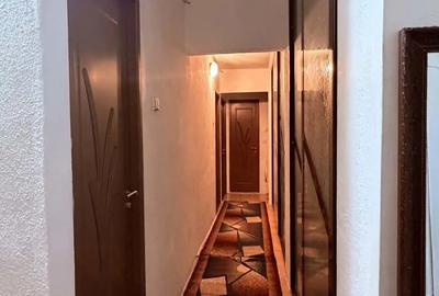 Apartament cu 3 camere decomandat în Central - 1