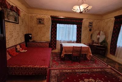 Casă individuală cu 5 camere cu Teren 2000 Mp în Crihalma