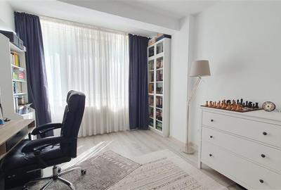Apartament cu 3 camere decomandat, mobilat în Burdujeni