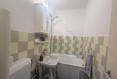 Apartament cu 2 camere semidecomandat, mobilat în Tractorul - 10