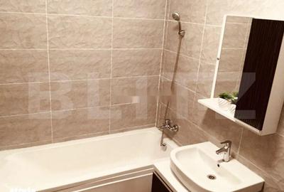 Apartament cu 2 camere decomandat, mobilat în Regie
