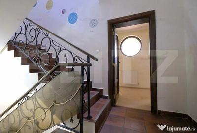 Casă cu 7 camere cu Teren 571 Mp în Central - 6