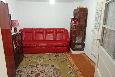 Casă cu Teren 300 Mp în Crucea de Sus