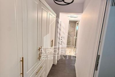Apartament cu 3 camere în Aradului